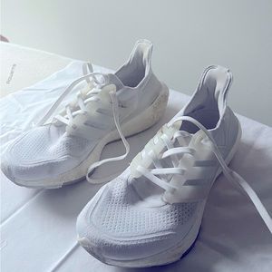 Adidas running shoe women’s size US 8